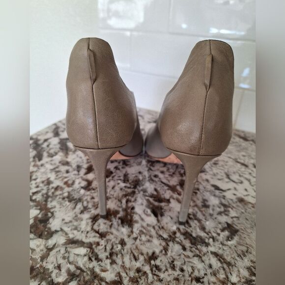 COACH | Manhattan Genuine Leather Grey Green Stiletto Sandal Size 6B - Picture 3 of 8